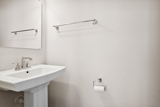 10606 Paige Ct, Orland Park, IL 60462 - bathroom with a sink