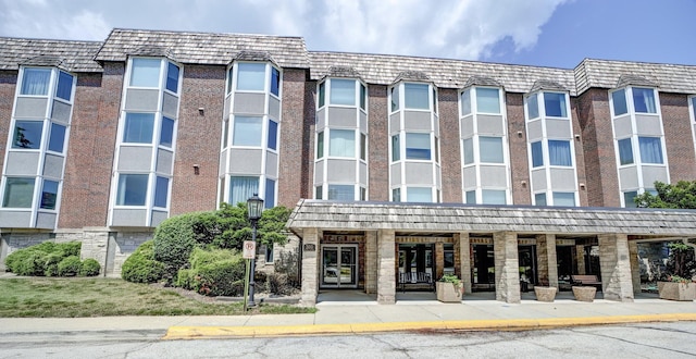 300 Thames Pkwy Unit 2A, Park Ridge, IL 60068 - view of apartment building / complex