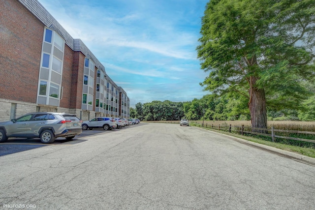 300 Thames Pkwy Unit 2A, Park Ridge, IL 60068 - view of asphalt street