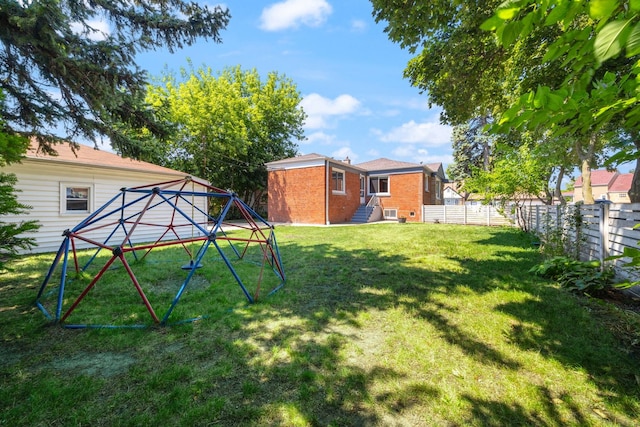 6037 N Nagle Ave, Chicago, IL 60646 - view of yard