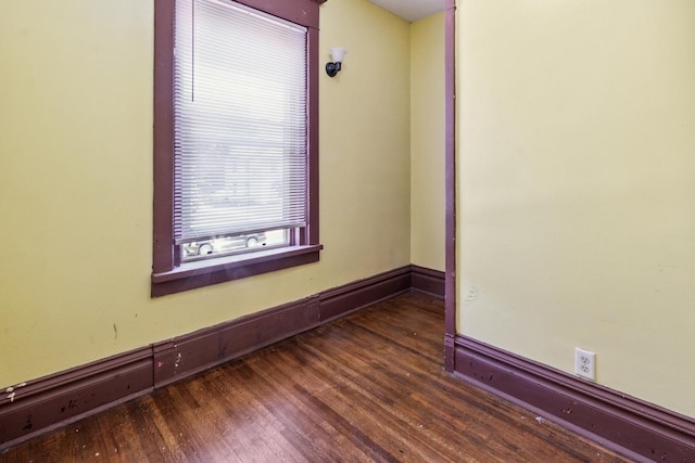 809 W 4th St, Sterling, IL 61081 - unfurnished room featuring wood finished floors
