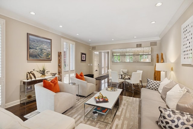 2446 N Janssen Ave, Chicago, IL 60614 - living area featuring wood finished floors, recessed lighting, and crown molding