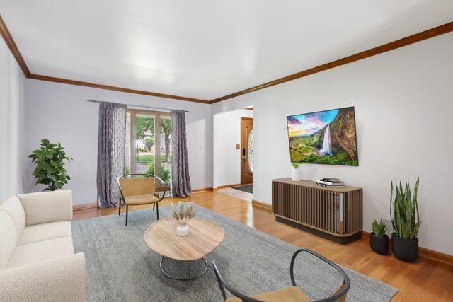 584 Beaconsfield Ave, Naperville, IL 60565 - living area featuring ornamental molding and wood finished floors