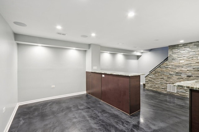 584 Beaconsfield Ave, Naperville, IL 60565 - finished basement featuring baseboards and recessed lighting