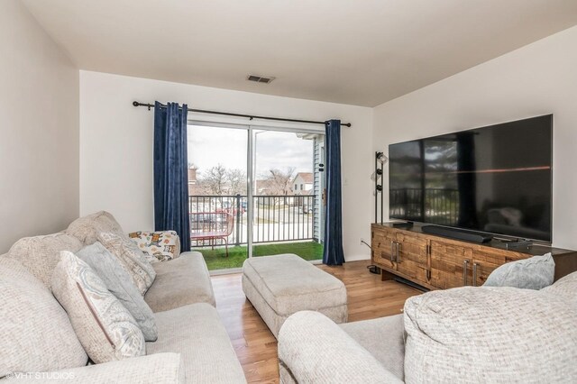 7010 Brighton Ct Unit 204, Woodridge, IL 60517 - photo 6