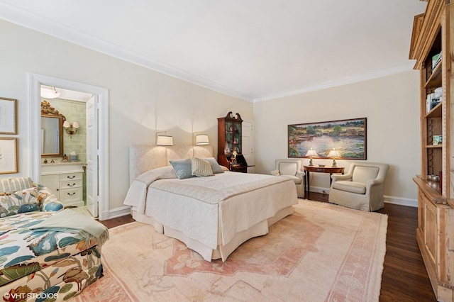 1500 N Lake Shore Dr Unit 5B, Chicago, IL 60610 - bedroom featuring wood finished floors, ornamental molding, and ensuite bath