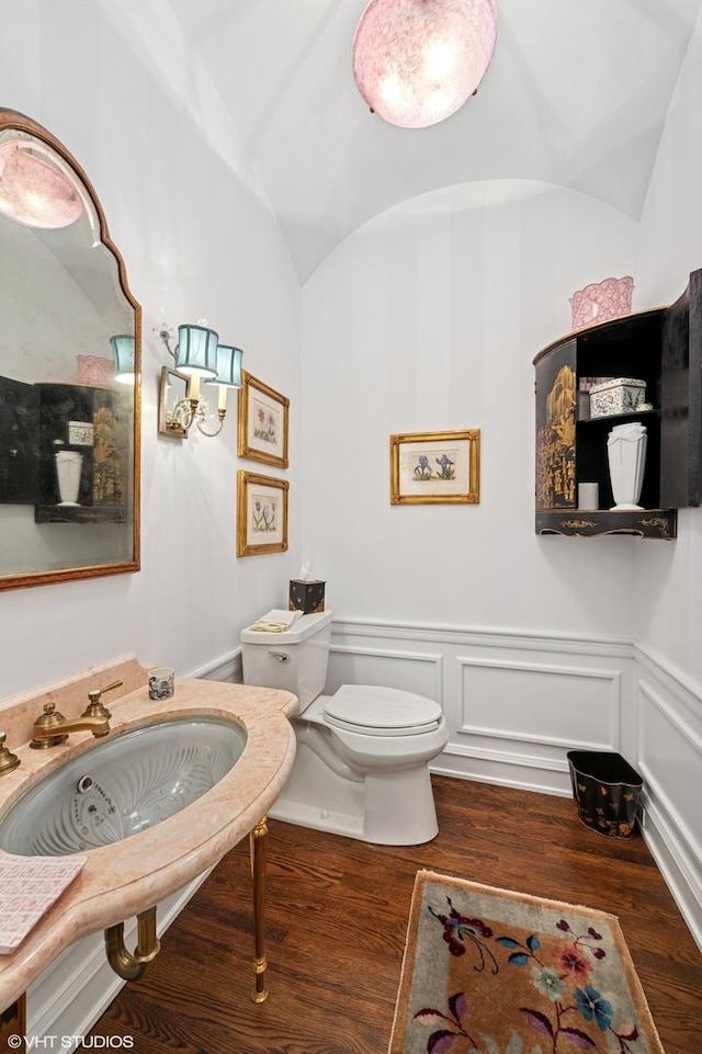 1500 N Lake Shore Dr Unit 5B, Chicago, IL 60610 - bathroom featuring wood finished floors and vaulted ceiling