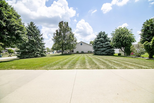 1553 Noble Quest Dr, Bourbonnais, IL 60914 - view of green lawn