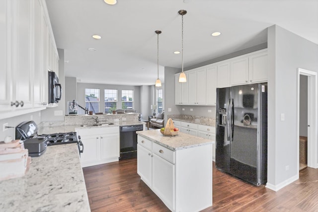 7 Bethel Ln, Schaumburg, IL 60194