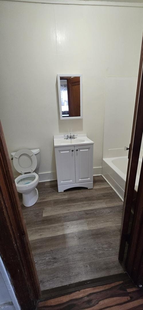 83 W 15th St, Chicago Heights, IL 60411 - full bath with vanity and wood finished floors