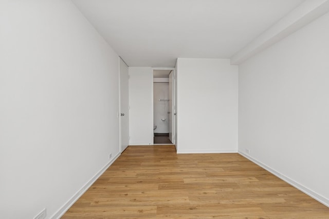 330 W Diversey Pkwy Unit 2306, Chicago, IL 60657 - unfurnished room featuring light wood-style floors and baseboards