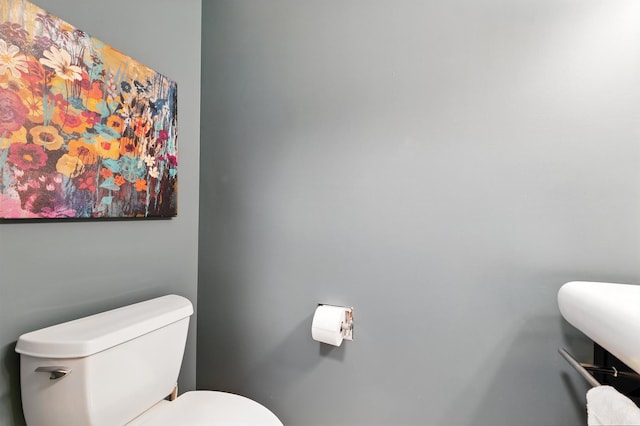 920 Matthew Ct, Naperville, IL 60540 - bathroom featuring toilet