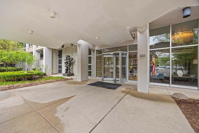 555 W Cornelia Ave Unit 1904, Chicago, IL 60657 - photo 3