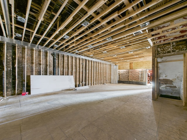 8551 S Ashland Ave, Chicago, IL 60620 - view of below grade area