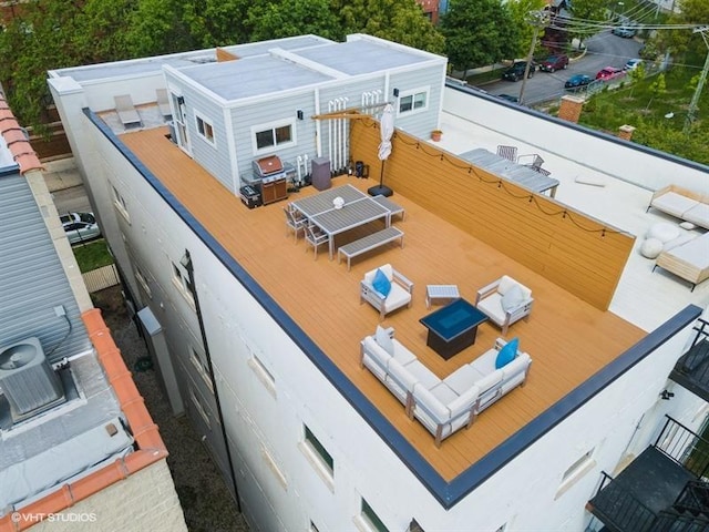 2237 N Hoyne Ave Unit 3S, Chicago, IL 60647 - drone / aerial view