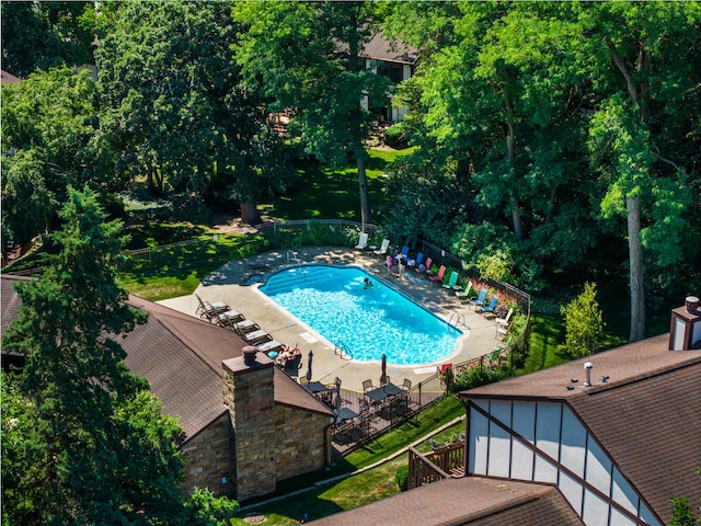 74 White Oak Cir, Saint Charles, IL 60174 - view of community pool