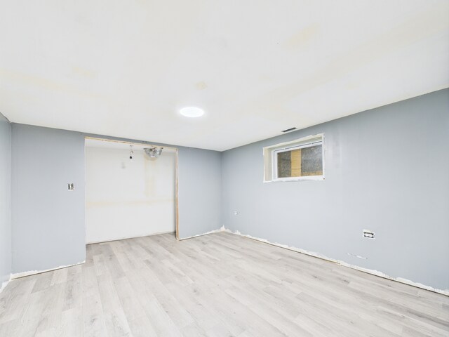 8015 S Paxton Ave, Chicago, IL 60617 - finished below grade area featuring light wood-type flooring