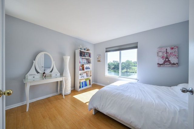 3142 Bennett Pl, Aurora, IL 60502 - bedroom featuring wood finished floors and baseboards