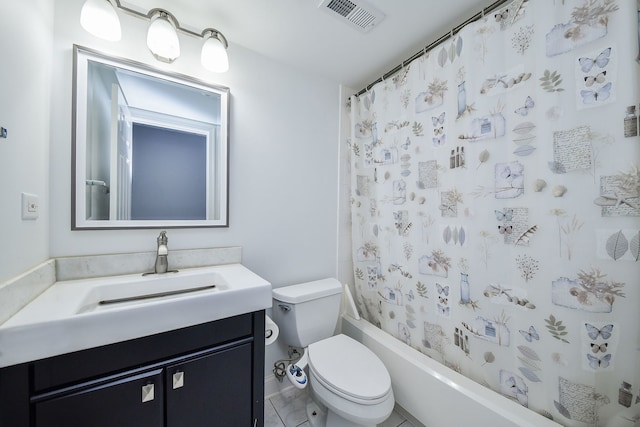 3142 Bennett Pl, Aurora, IL 60502 - bathroom with vanity, shower / bath combination with curtain, and tile patterned floors