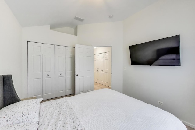 2302 Sandy Creek Dr, Algonquin, IL 60102 - bedroom featuring lofted ceiling and wood finished floors
