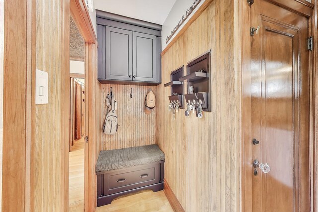 210 Berry Pkwy, Park Ridge, IL 60068 - photo 23