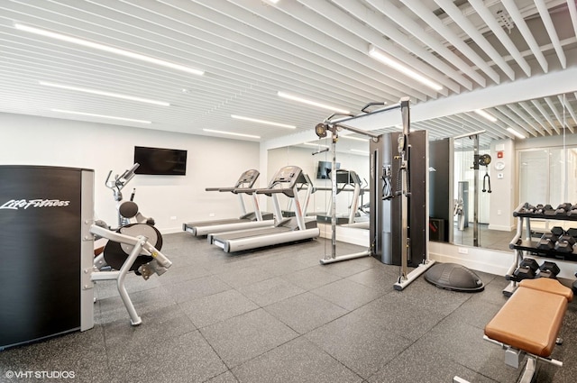 1110 N Lake Shore Dr Unit 20S, Chicago, IL 60611 - exercise room with baseboards