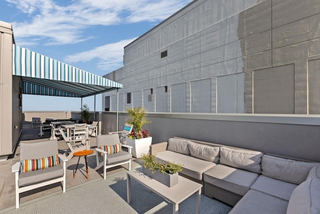 1110 N Lake Shore Dr Unit 20S, Chicago, IL 60611 - view of patio with an outdoor hangout area and outdoor dining space