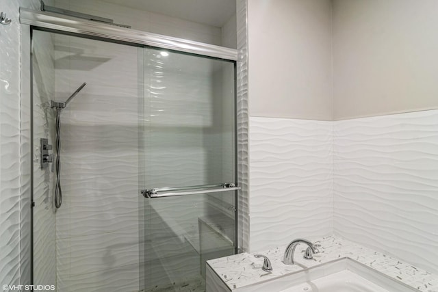 915 Suffolk Ct, Libertyville, IL 60048 - photo 13