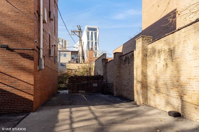 5514 S Woodlawn Ave Unit 406, Chicago, IL 60637 - view of home's exterior featuring brick siding