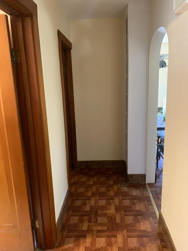 353 W Porter St, Oglesby, IL 61348 - corridor with arched walkways