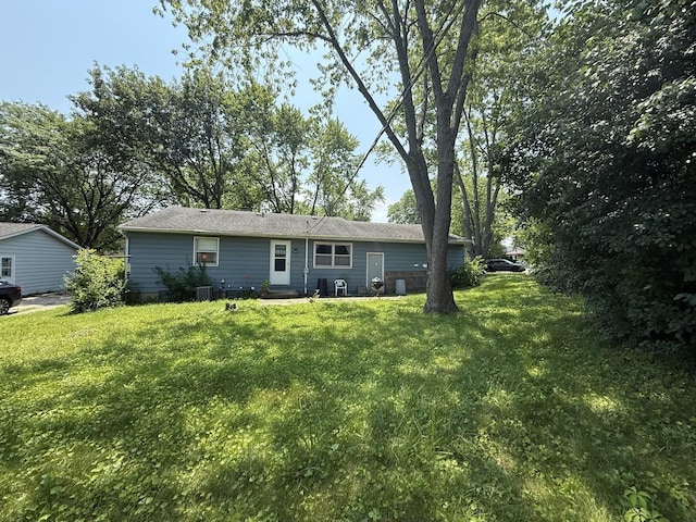 2040 Herbert Dr, Waukegan, IL 60087 - photo 2