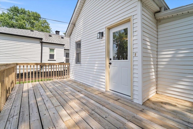 710 W Walnut St, Bloomington, IL 61701 - view of wooden terrace