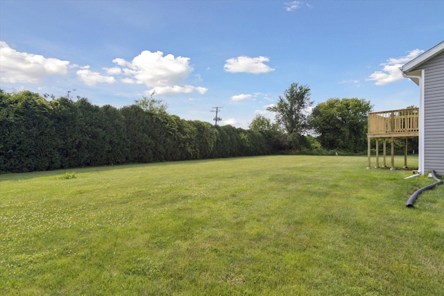 113 New Brunswick Ln, Poplar Grove, IL 61065 - view of green lawn featuring a wooden deck