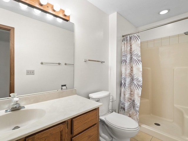 4176 Tumbleweed Trl Unit 0, Loves Park, IL 61111 - bathroom with vanity, a shower with shower curtain, and tile patterned flooring
