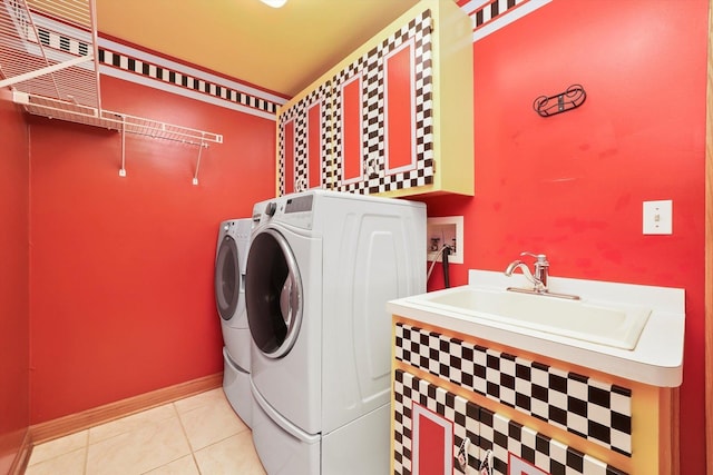 6443 Davane Ct, Downers Grove, IL 60516 - laundry room with washing machine and dryer and light tile patterned flooring