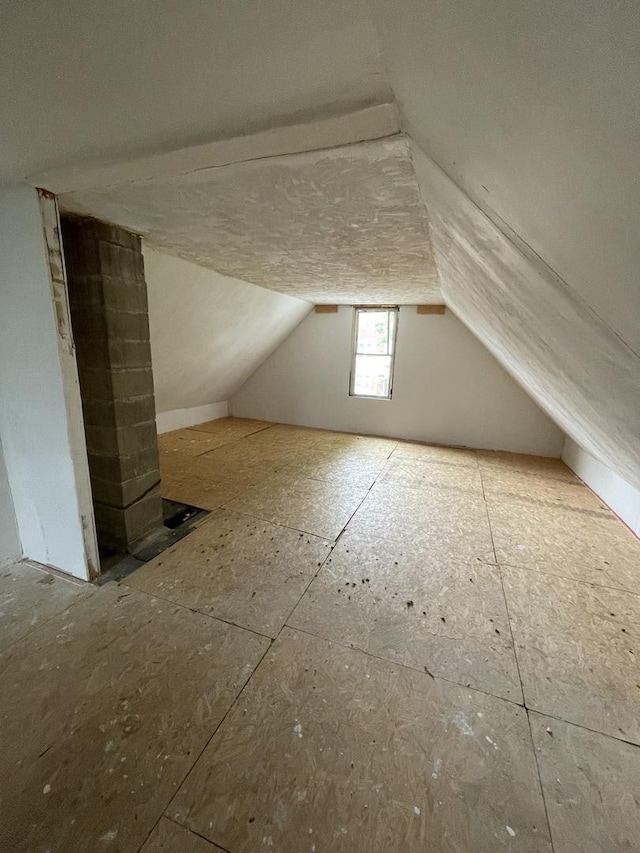 5229 S Campbell Ave, Chicago, IL 60632 - bonus room with vaulted ceiling