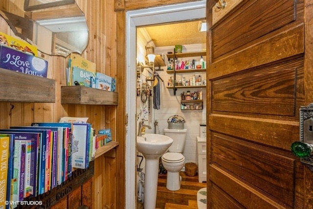8316 Howe Rd, Wonder Lake, IL 60097 - bathroom with tile walls and wood finished floors
