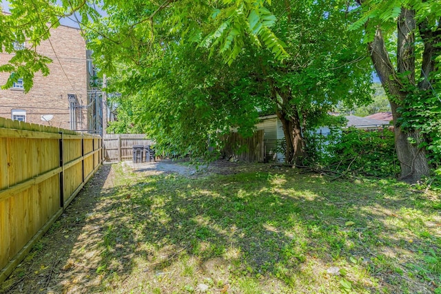 1310 E 72nd St, Chicago, IL 60619 - view of fenced backyard