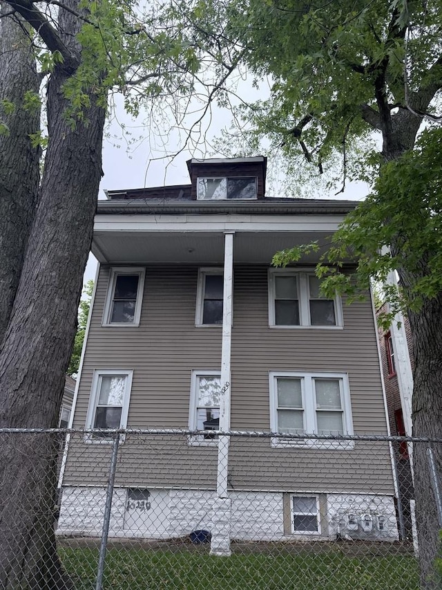 10230 S Yates Blvd, Chicago, IL 60617 - photo 1