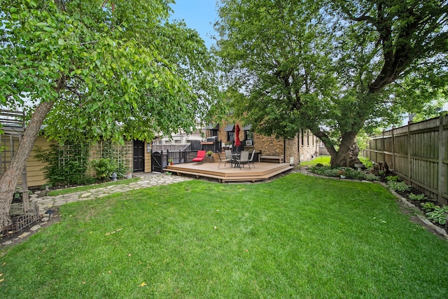 7246 N Oleander Ave, Chicago, IL 60631 - fenced backyard with a wooden deck
