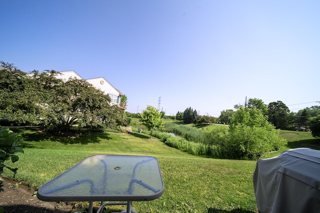 610 N Red Deer Rd, Round Lake, IL 60073 - view of grassy yard