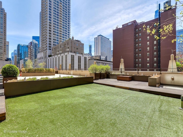 21 E Huron St Unit 1106, Chicago, IL 60611 - view of property's community featuring a skyline view
