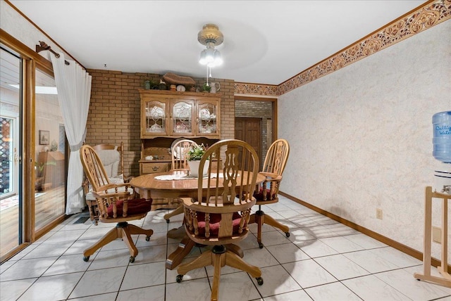 25316 E 1100 N Rd, Downs, IL 61736 - dining space with wallpapered walls