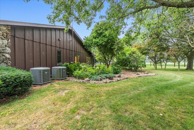 25316 E 1100 N Rd, Downs, IL 61736 - view of green lawn