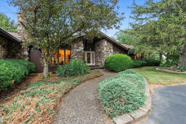 25316 E 1100 N Rd, Downs, IL 61736 - mid-century inspired home with stone siding