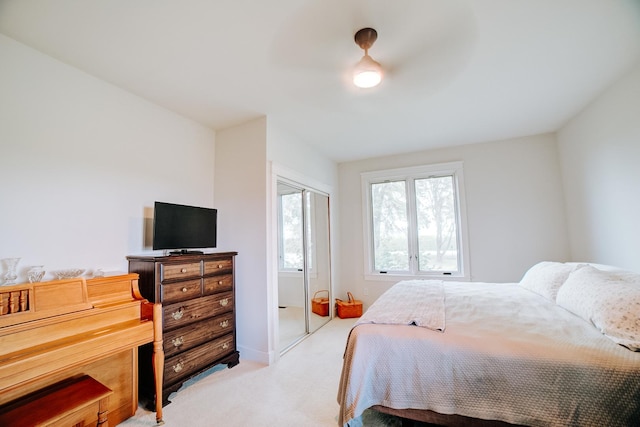 1533 E 1400 N Rd, Crescent City, IL 60928 - bedroom featuring light carpet and a closet