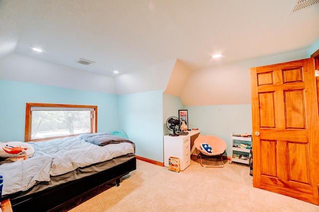 1533 E 1400 N Rd, Crescent City, IL 60928 - bedroom featuring vaulted ceiling, carpet floors, and recessed lighting