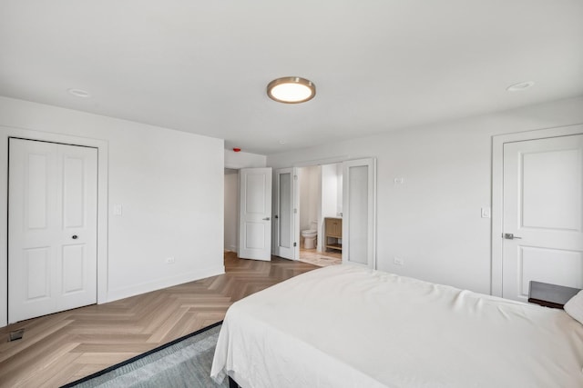 3529 S 54th Ave, Cicero, IL 60804 - bedroom featuring baseboards and ensuite bath