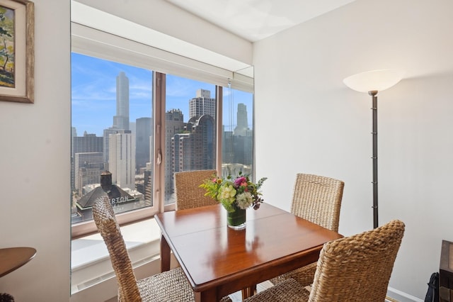 161 E Chicago Ave Unit 29De, Chicago, IL 60611 - dining space with a view of skyline