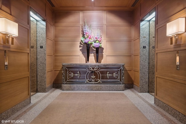 161 E Chicago Ave Unit 29De, Chicago, IL 60611 - detailed view of a decorative wall